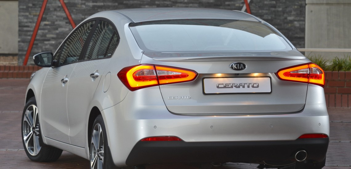 Kia cerato 10 года