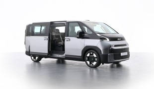 Kia PV7: большой электрический минивэн на 9 мест дебютировал в Ганновере