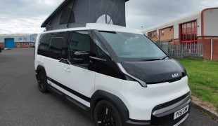 Kia PV5 iCamper: первый электрокемпер от Wellhouse поступил в продажу